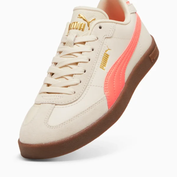 PUMA CLUB II ERA 397447 para mujer. Inspiradas en el fútbol, diseñadas para la calle. Confort y estilo retro para tus pies - Imagen 4